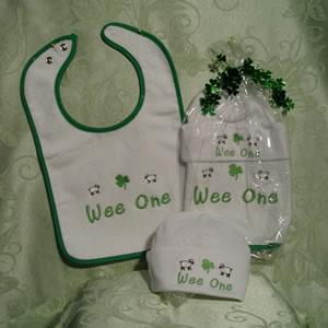 Wee One Gift Setf Bib Hat