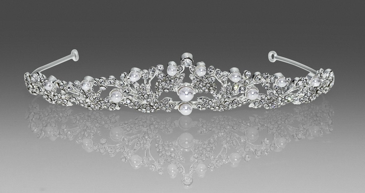 Anja Crystal Communion Veil with Pearl